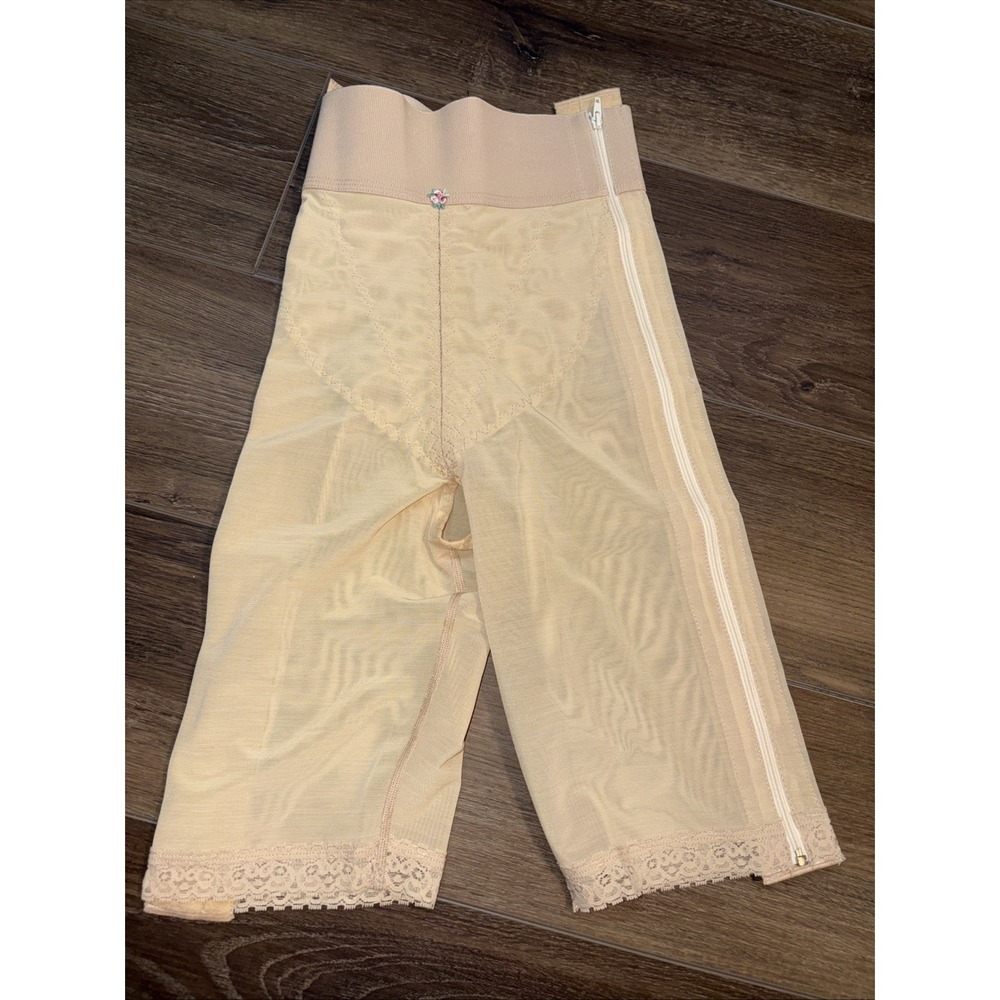 Design Veronique Womens Tan Zippered Above-Knee Girdle  XS Style 753 Beige